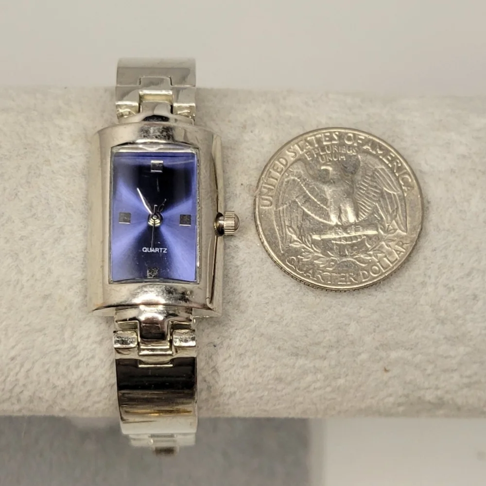 ▪︎Yves Rocher Women's Watch - Picture 2 of 8